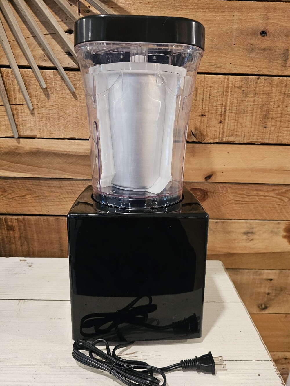 ICEE Slushie Making Machine w/ 2 DaVinci Gourmet Syrups (Cherry/Blue Raspberry) - Picture 7 of 16